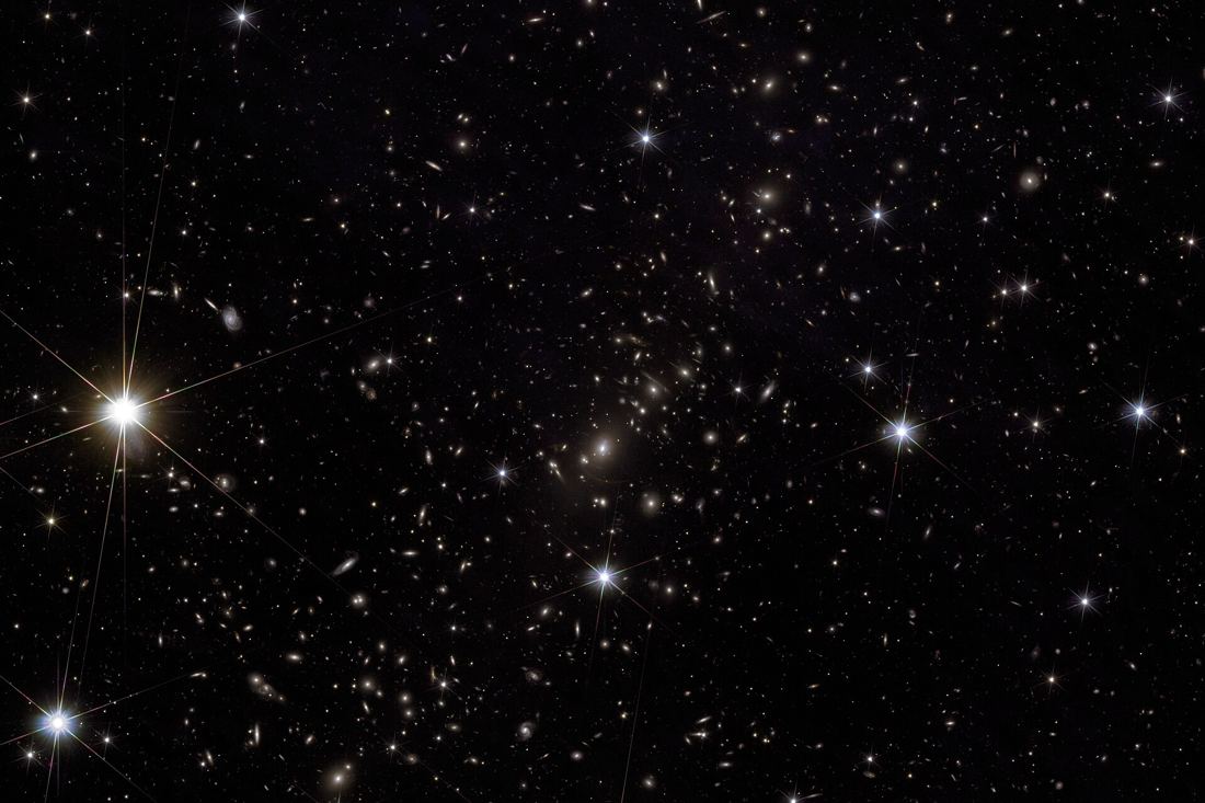 Euclid image of the galaxy cluster Abell 2390